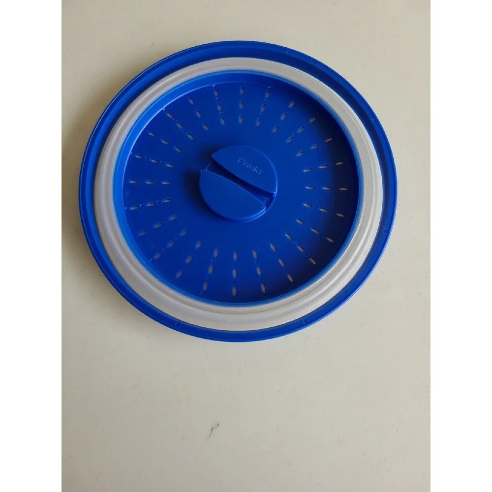 Tovolo Vented Collapsible Medium Microwave Cover (blue) - Splatter Guard